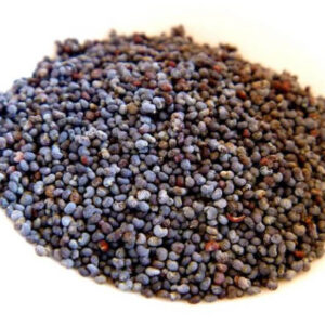 semilla de amapola en grano de color azul oscuro