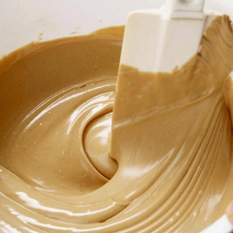 Crema Blanca y Avellanas Chocovic 5Kg - Imagen 2